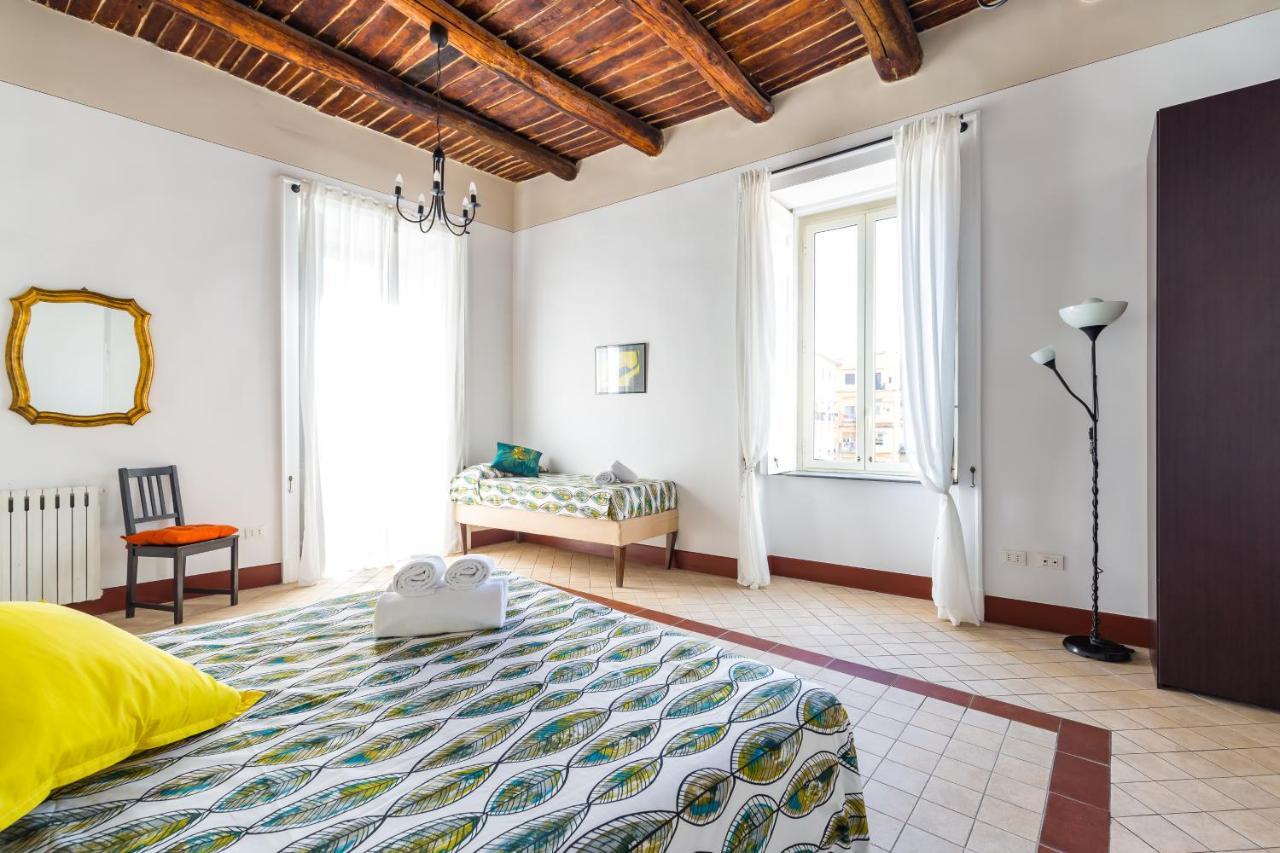 Lopez 20 A Big Family Apartment By Napoliapartments Extérieur photo
